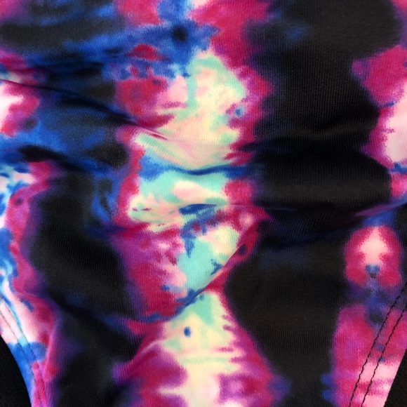 Target Tie-dye bikini set - Picture 5 of 6